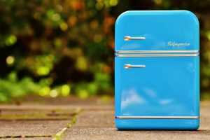 Home Collectie essentiële huishoudelijke apparaten: koelkast, wasmachine, stofzuiger en magnetron voor comfort thuis